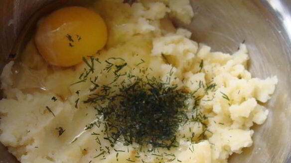 ШАГ 2. картофельные крокеты с начинкой