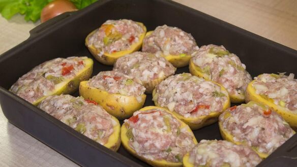 ШАГ 10. картофельные лодочки в духовке с начинкой фаршем