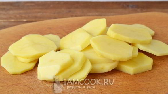 ШАГ 3. картошка с фаршем в духовке