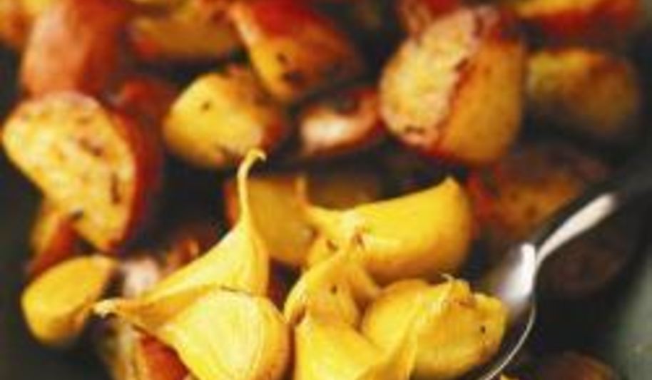 Рецепт молодой картофель с имбирем и чесноком