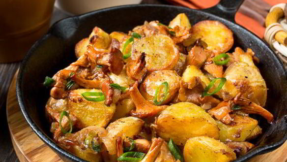 ШАГ 10. печеный картофель с лисичками