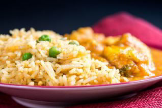 Пряный рис с куриным филе