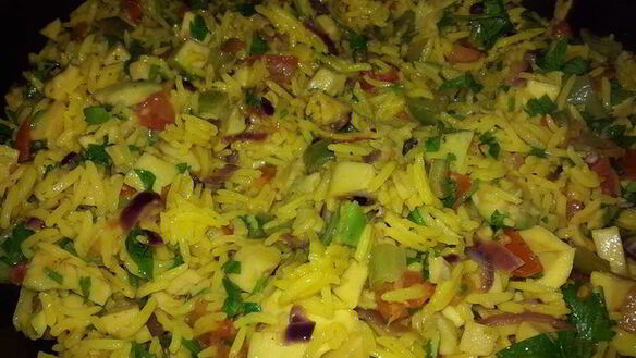 ШАГ 6. рис с авокадо и овощами, запеченный в глиняных тарелках