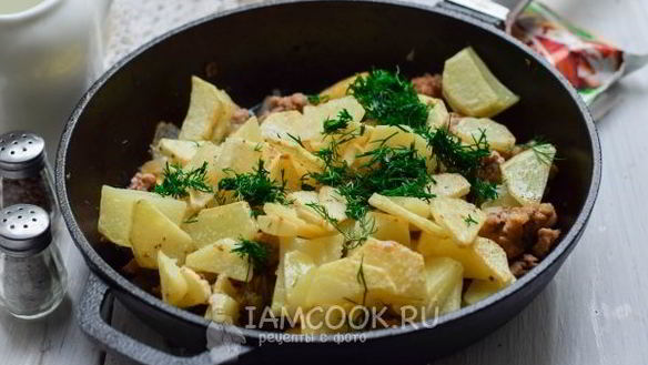 ШАГ 7. жареная картошка с фаршем на сковороде