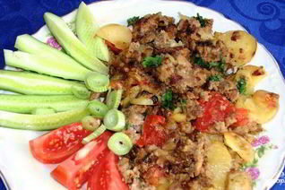 Жареная картошка с фаршем