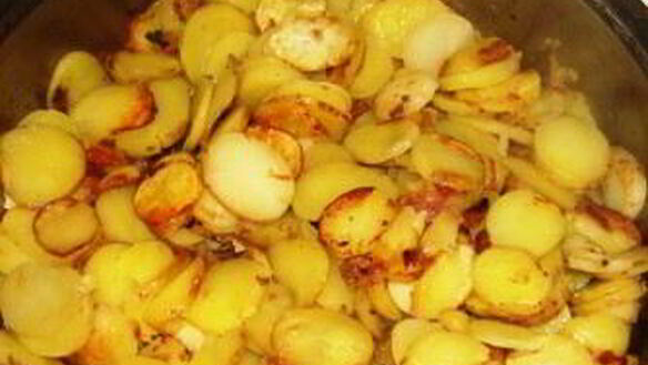 ШАГ 2. жареная картошка с фаршем