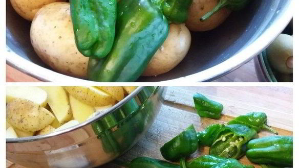 ШАГ 2. жареная картошка с колбасками по-андалузски