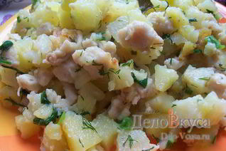 Жареная картошка с куриным филе