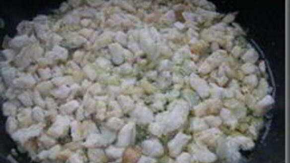 ШАГ 8. жареная картошка с куриным филе