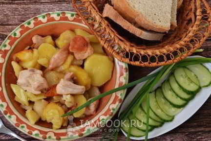 Жареная картошка с курицей в мультиварке