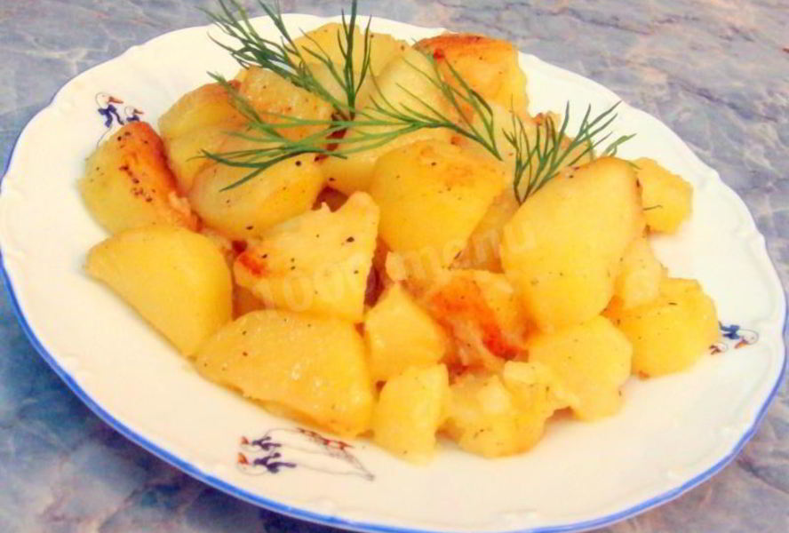 Жареная картошка в мультиварке
