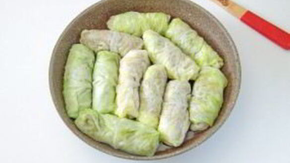 ШАГ 8. голубцы из молодой капусты с фаршем и чечевицей