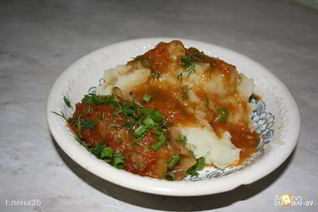 Голубцы в подливе с пюре