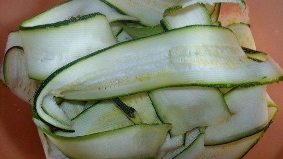 ШАГ 4. мини-голубцы в одежке из кабачков