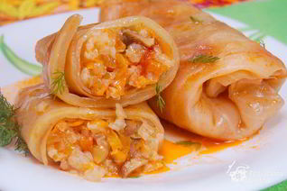 Постные голубцы с овощами и шампиньонами