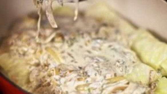 ШАГ 21. запеченные голубцы в сметанном соусе