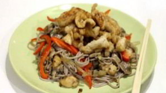 ШАГ 9. гречневая лапша с курицей терияки