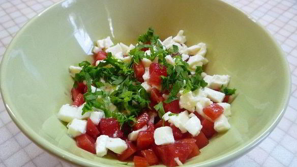 ШАГ 5. ароматные шампиньоны с моцареллой и помидорами на гриле