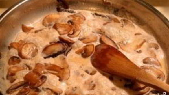 ШАГ 5. белые грибы в сметане