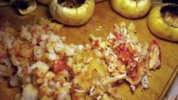 ШАГ 4. фаршированные шампиньоны с креветками