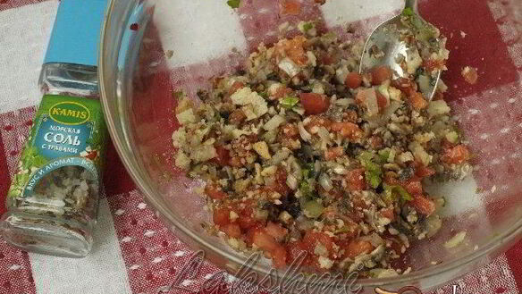 ШАГ 3. фаршированные шампиньоны с пикантной начинкой