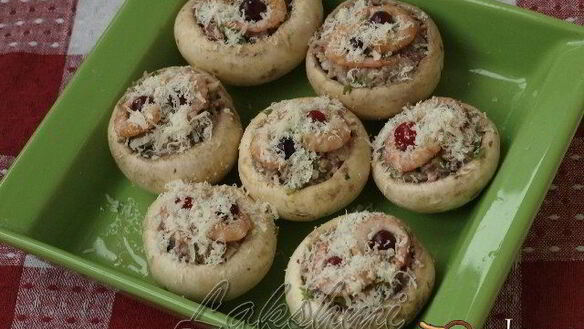 ШАГ 6. фаршированные шампиньоны с пикантной начинкой