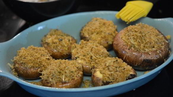 ШАГ 3. фаршированные шампиньоны