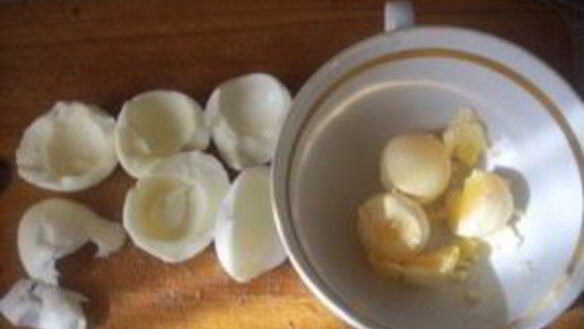 ШАГ 3. фаршированные шляпки шампиньонов