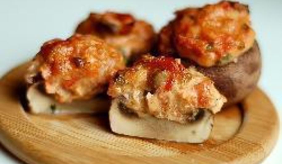 Рецепт грибы, фаршированные лососем и сыром