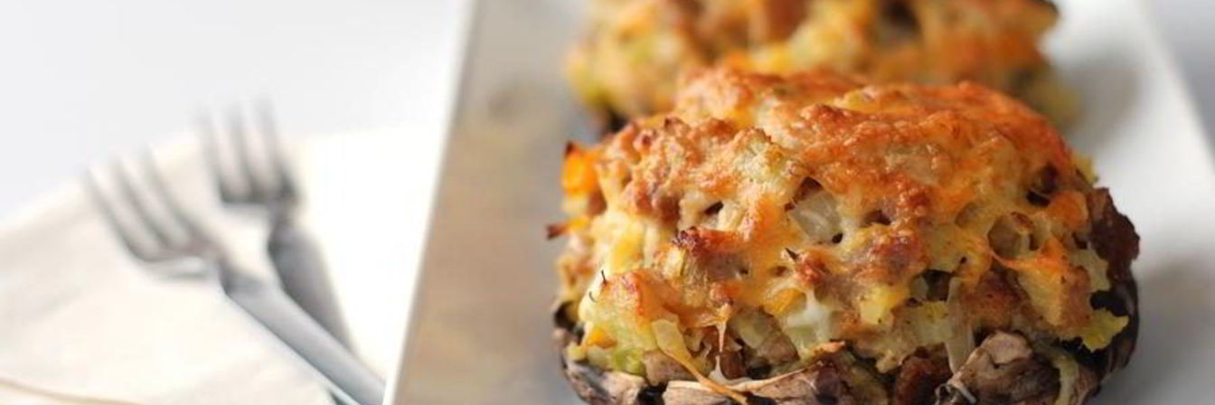 Грибы, фаршированные овощной начинкой