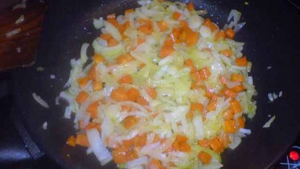 ШАГ 22. грибы обжаренные под соусом с гарниром