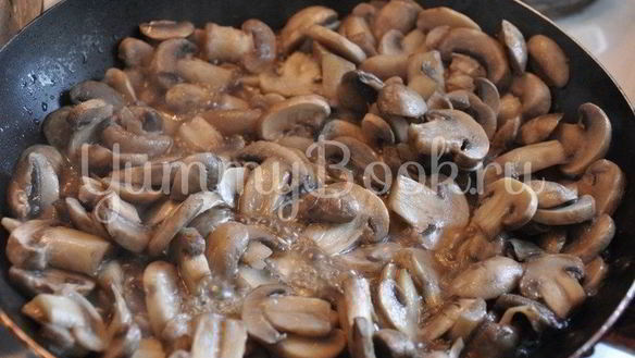 ШАГ 3. грибы в сметане