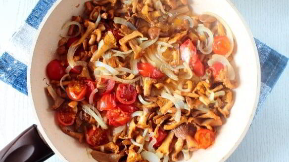 ШАГ 6. лисички жареные в сметане