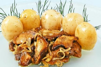 Маслята жареные с картофелем