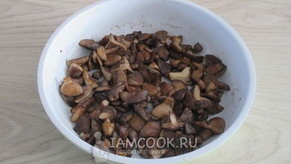 ШАГ 7. маслята жареные с картошкой