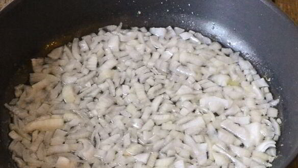 ШАГ 6. маслята жареные в сметане