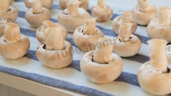 ШАГ 2. мороженные шампиньоны