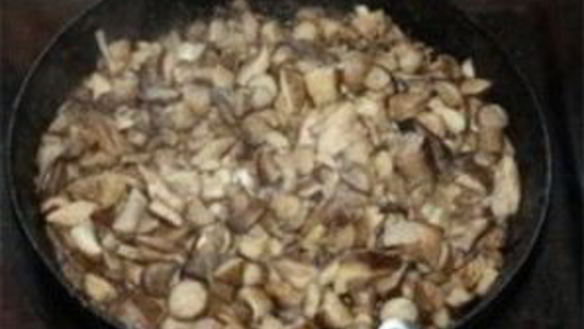 ШАГ 3. подберезовики жареные