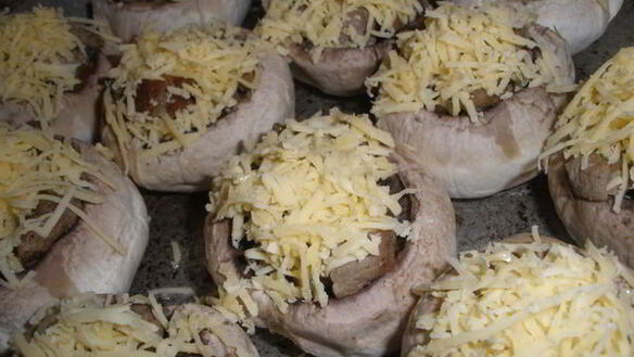 ШАГ 5. шампиньоны фаршированные курицей