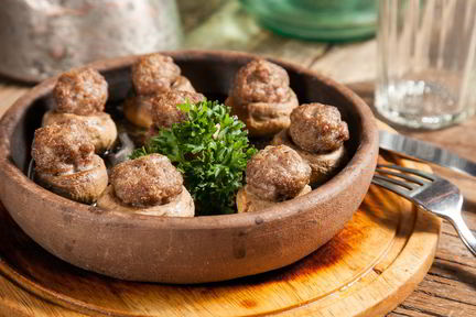 Шампиньоны, фаршированные мясом