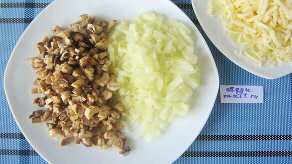 ШАГ 2. шампиньоны, фаршированные рисом и сыром