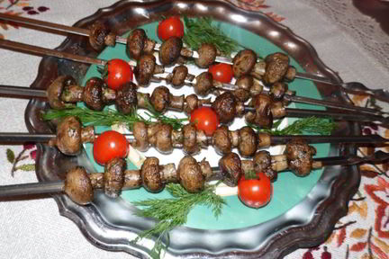 Шампиньоны на шампурах