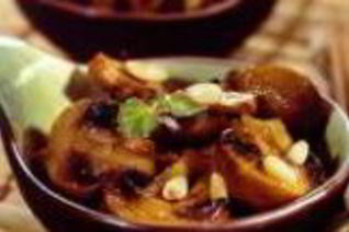 Шампиньоны с кедровыми орешками