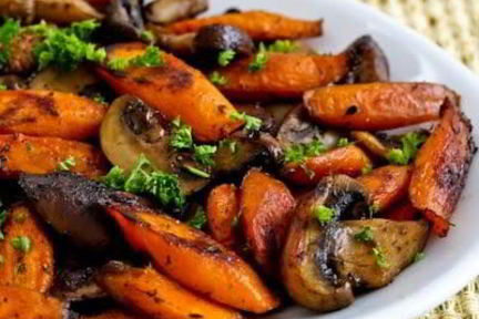 Шампиньоны с морковью