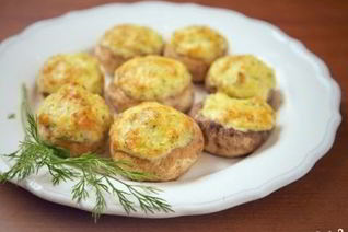 Шампиньоны с сыром и чесноком в духовке