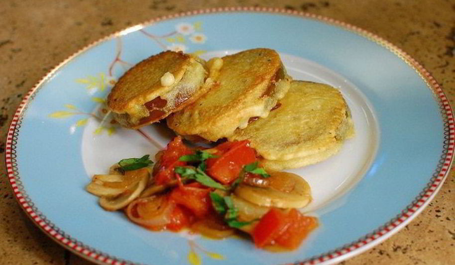 Рецепт шампиньоны с зеленым помидором, жаренным в кляре