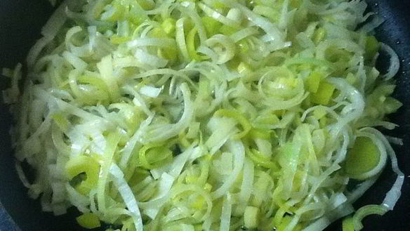 ШАГ 4. шампиньоны в вине и сливках