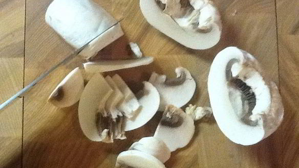 ШАГ 5. шампиньоны в вине и сливках