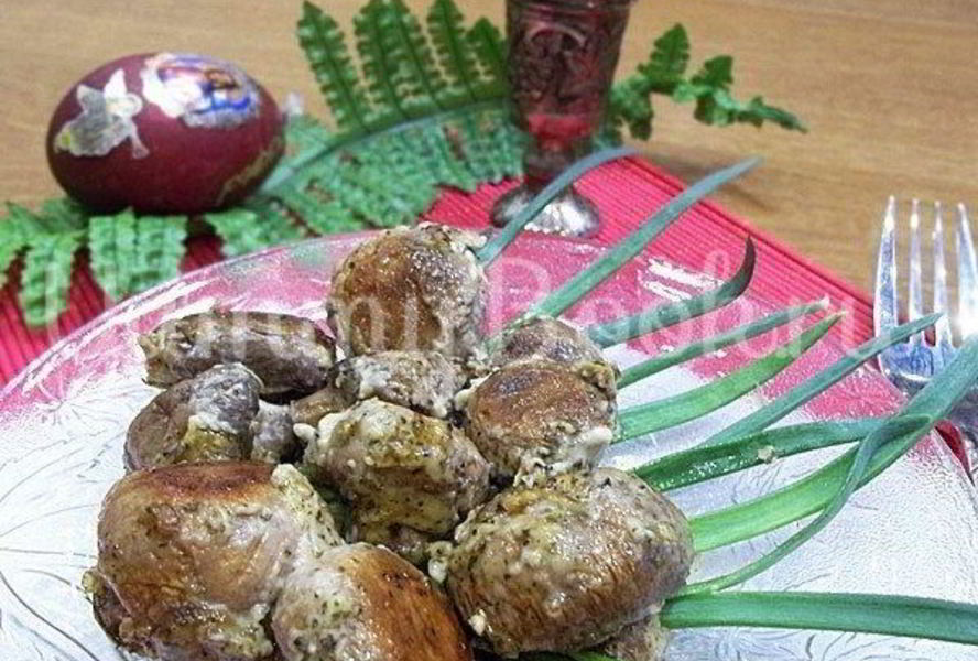 Шампиньоны, запеченные на костре