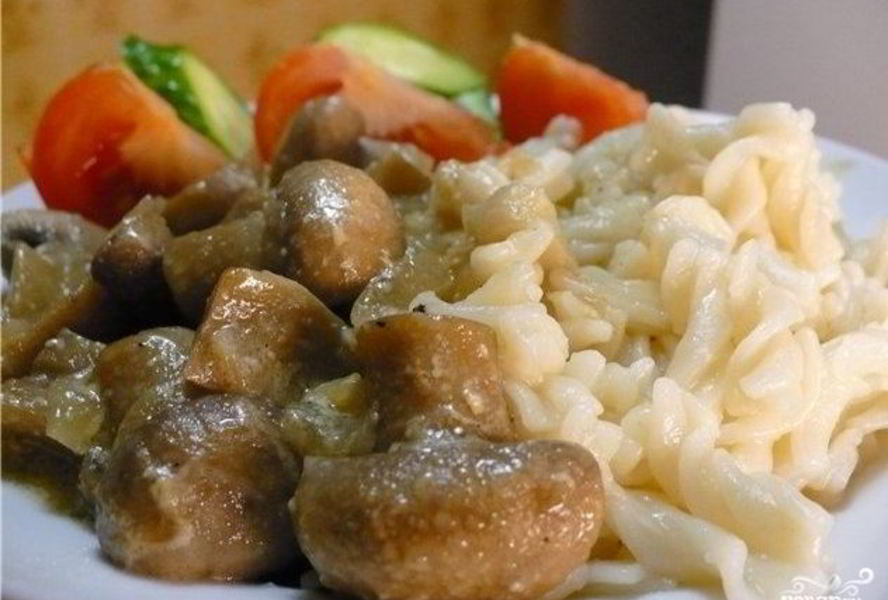 Тушеные грибы в мультиварке